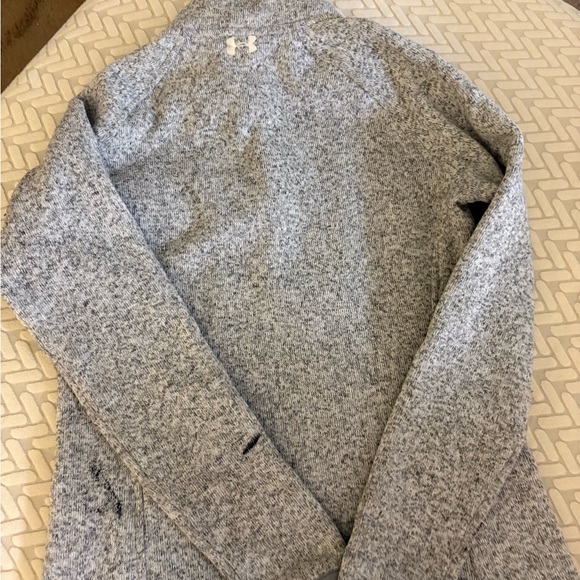 Under Armour  Women’s Gray Quarter Zip Fleece Top - Picture 6 of 8